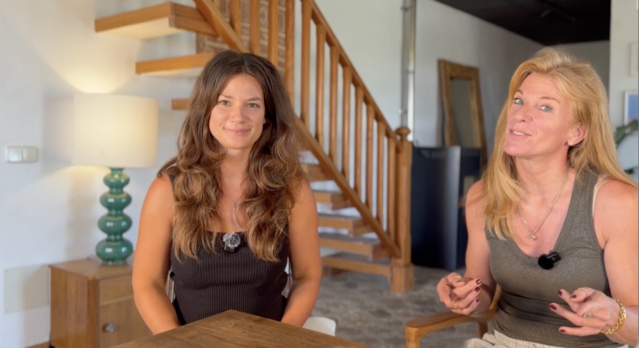 Julia und Alexandra heißen dich bei Radical Sparks willkommen